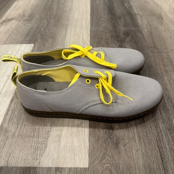 DR .MARTENS Callum 3 Eye Canvas Sneakers Mens 11 Gray Neon Yellow Casual - Picture 2 of 8